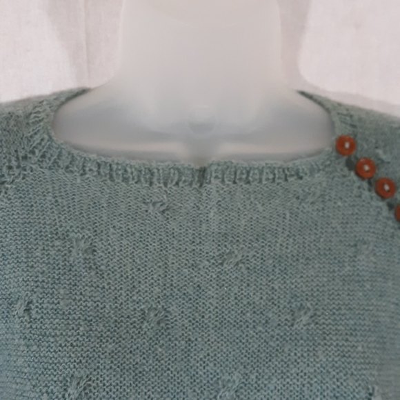 Handmade Knit Sweater Gray Textured Side Buttons - Picture 9 of 10